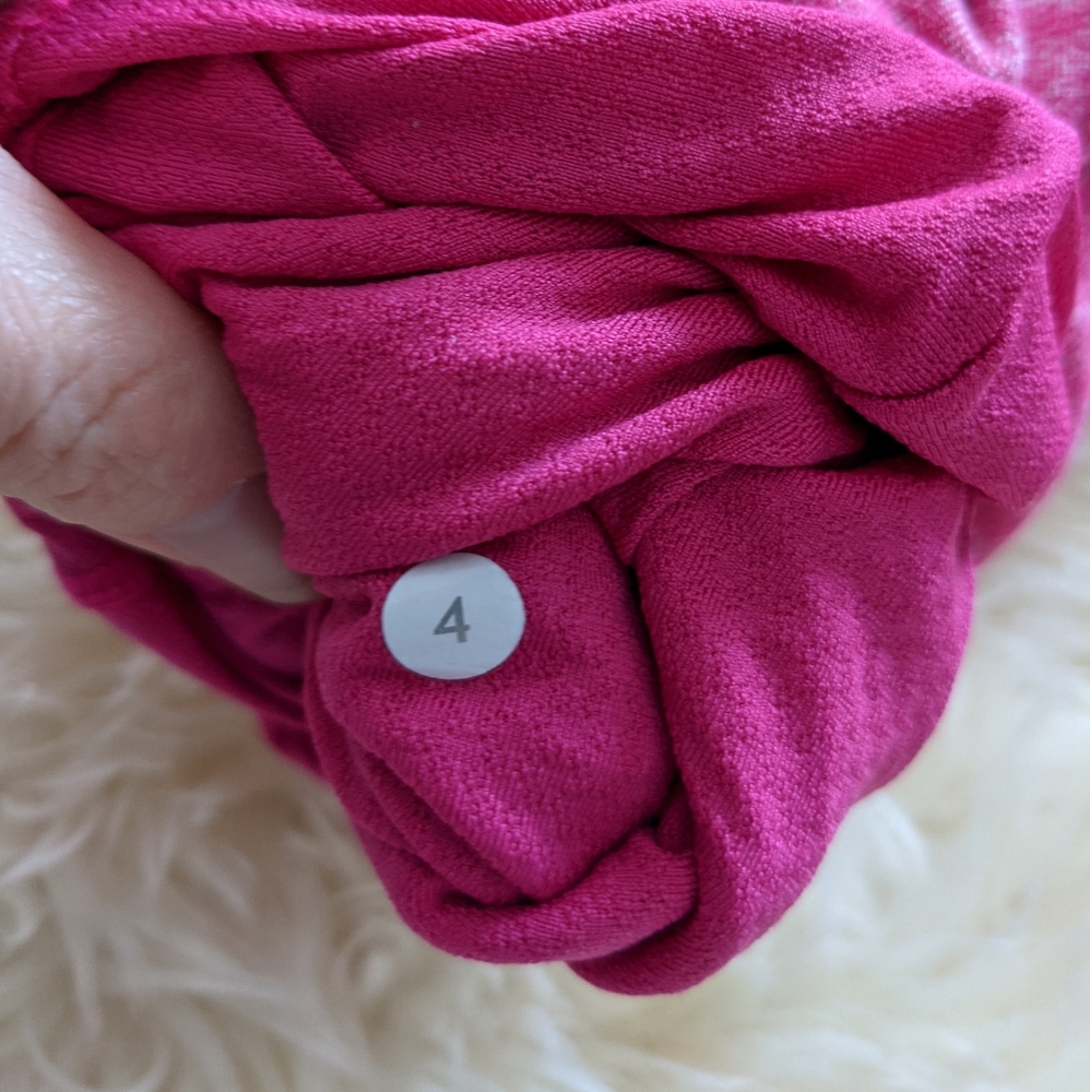 See copy listing Lululemon women's pink run inspire pullover - Picture 7 of 8